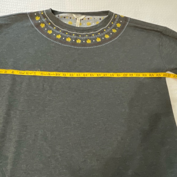 Matilda Jane - XXL- grey soft material - embroidered design around neck - Picture 6 of 10